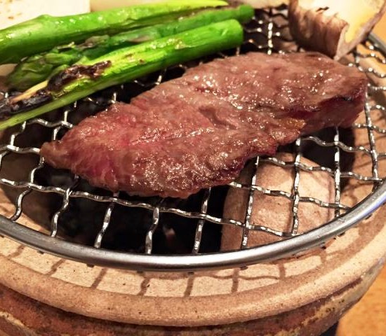 焼肉は焼肉屋さんで食べるべし